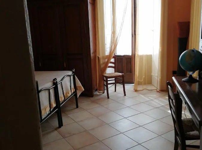 Family Palazzo Stillitano בית הארחה